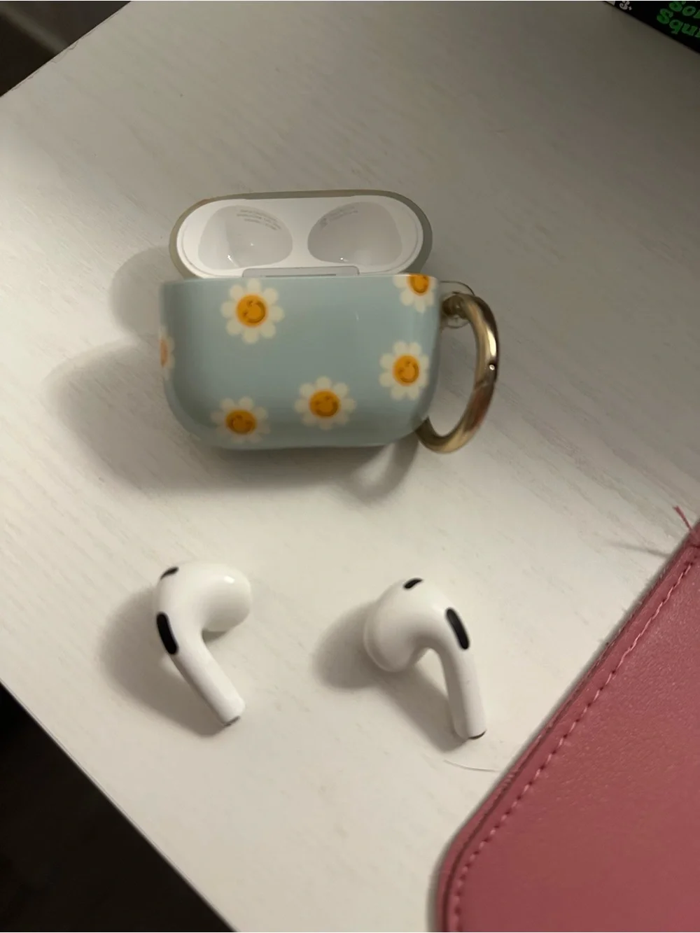 Like new AirPods w cute case
